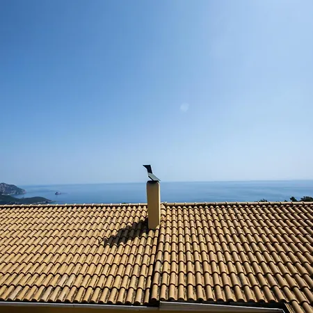 Family House In Lakones Dom wakacyjny Paleokastritsa