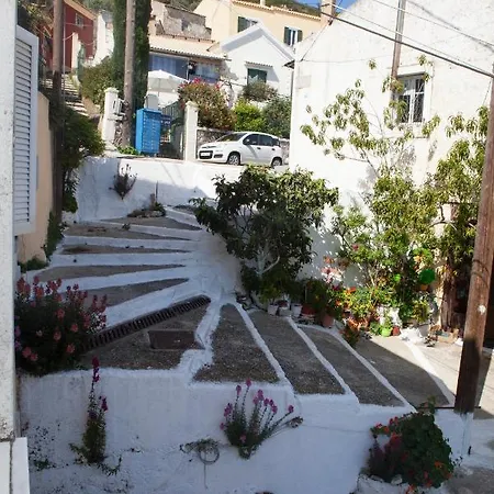 Σπίτι διακοπών Family House In Lakones *